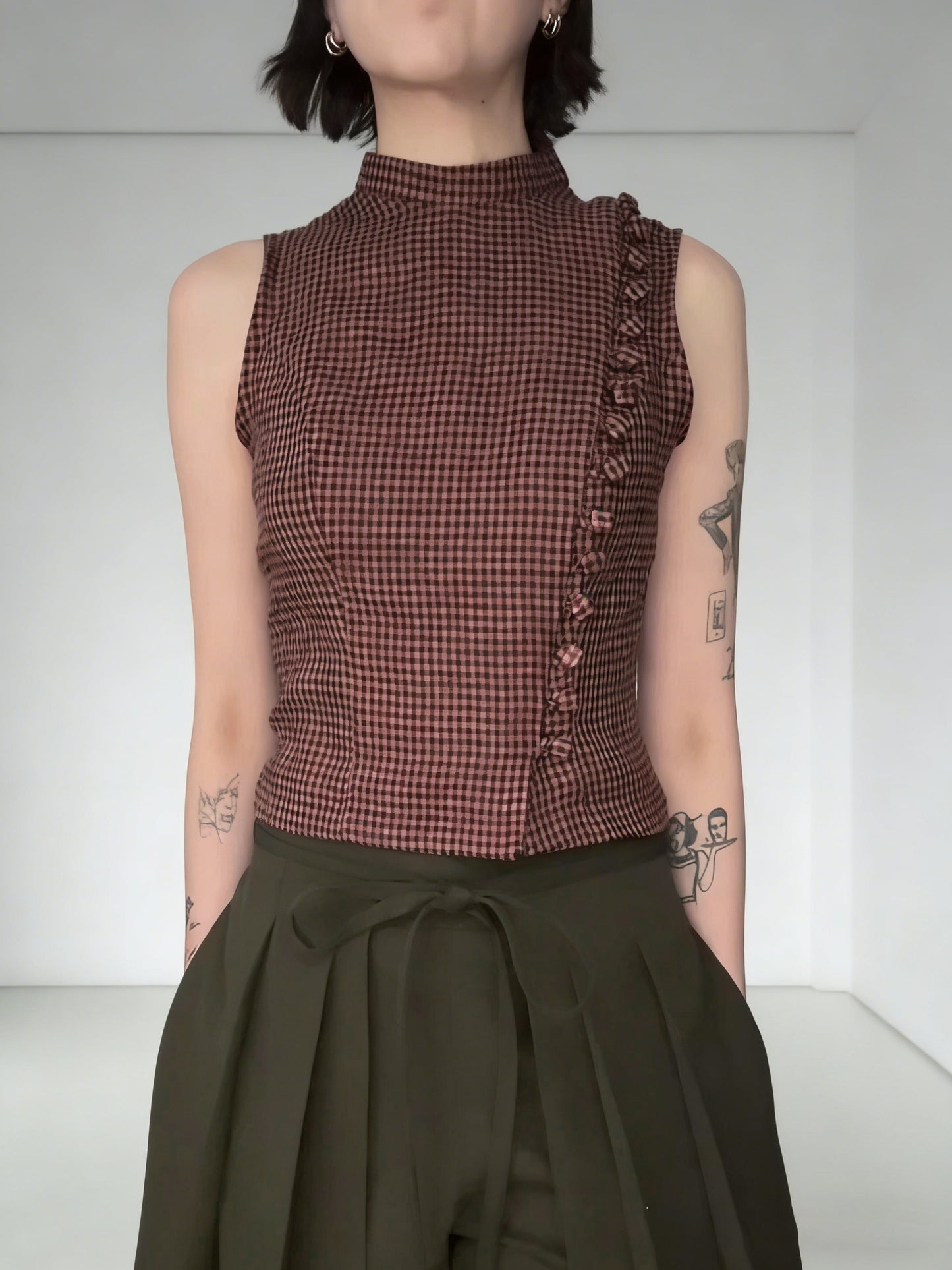 Red Black Gingham Turtleneck Sleeveless Side Ruffle Crop Top