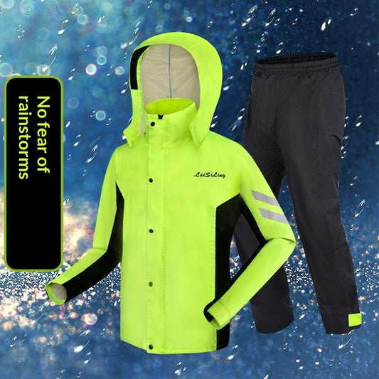 Split-Style Hiking Raincoat Fashionable For Outdoor Use