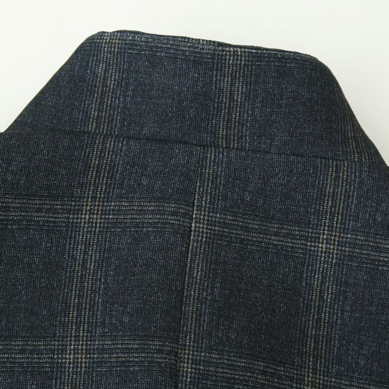 Sleek Stylish And Relaxed Fit Womens Coat