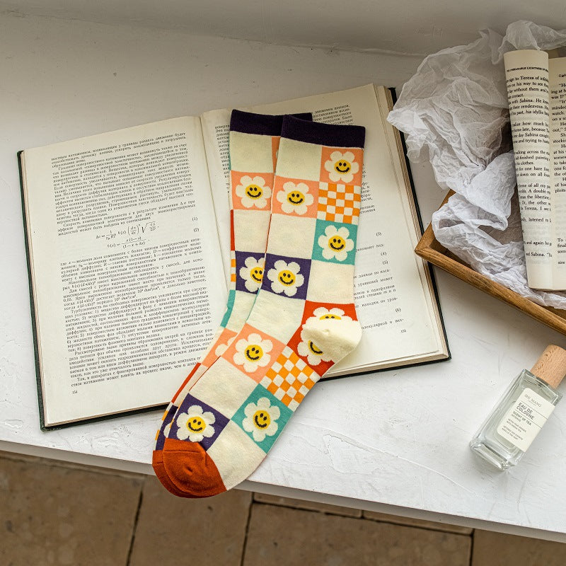 Female Ins Trend Retro Tube Socks College Style
