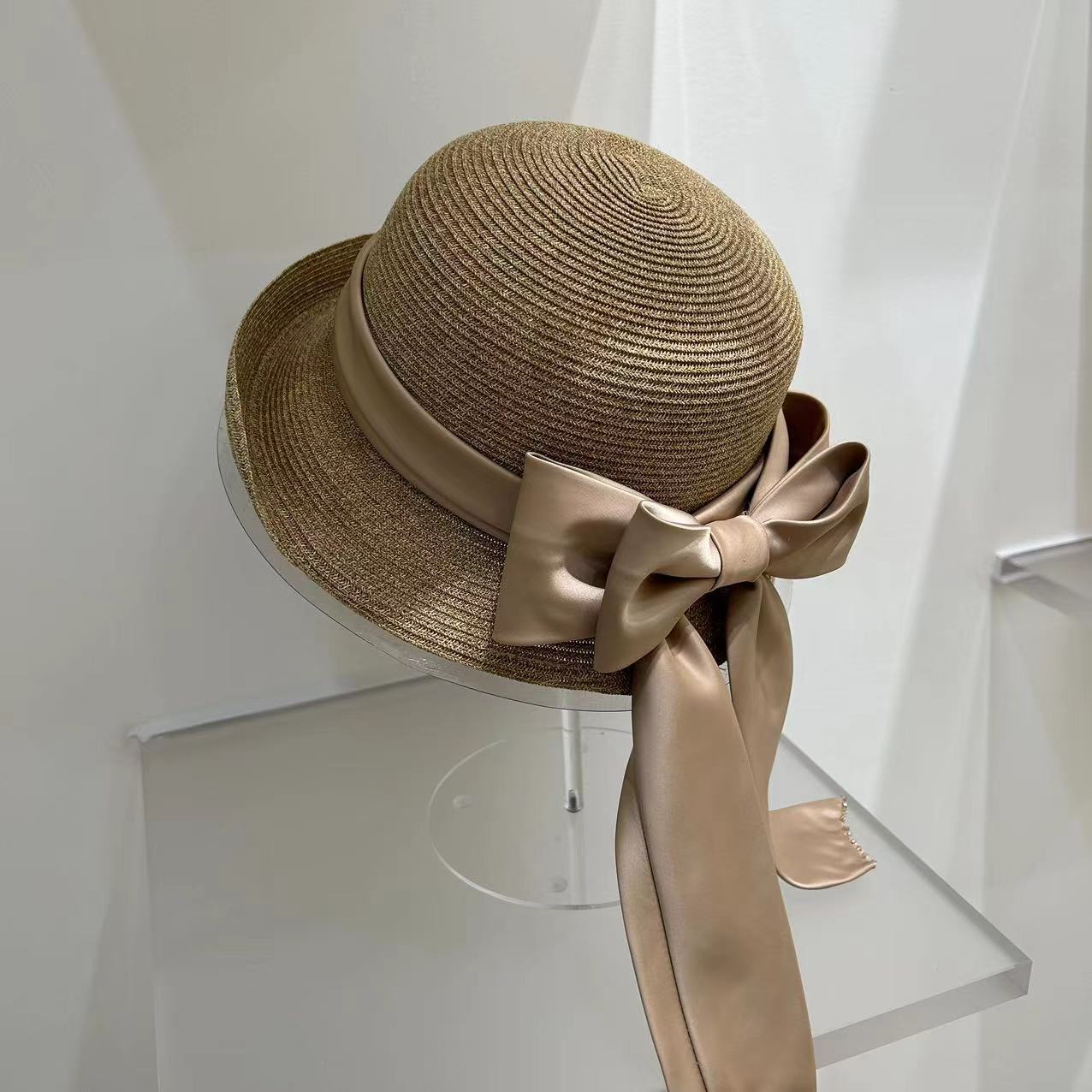 Women's Fashion Simple Large Ribbon Bow Straw Bucket Hat