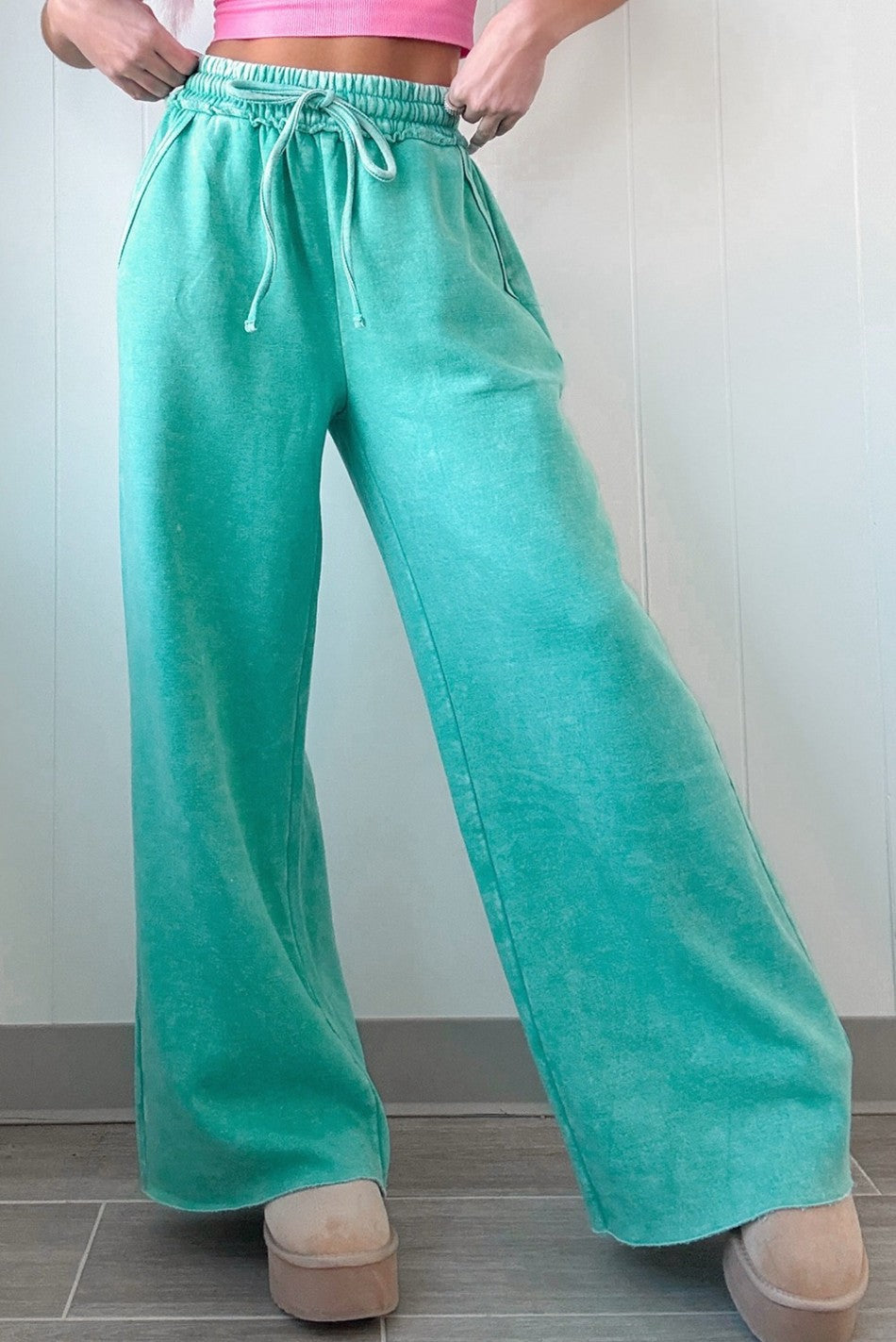 Stylish Minimalist And Relaxed Fit Wide Leg Pants For Women