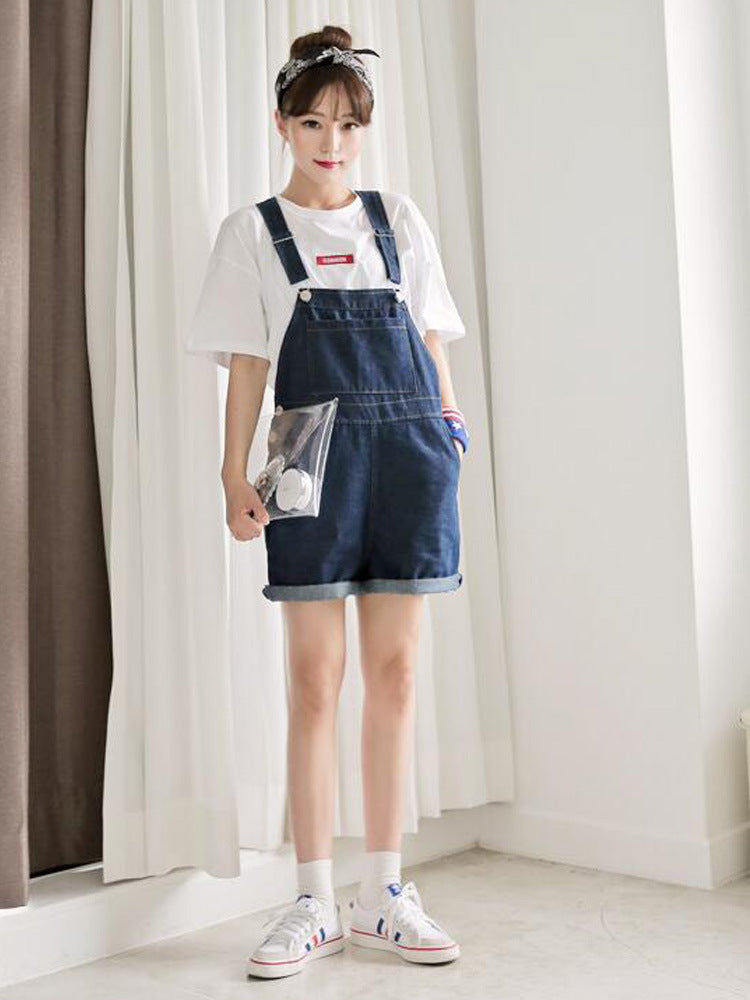 Oversized women's suspender jeans