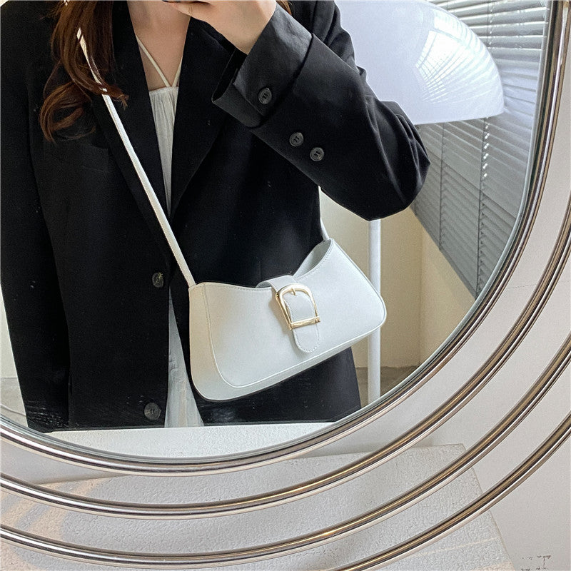 Vintage Small Crowd One Shoulder Cross Body Armpit Bag