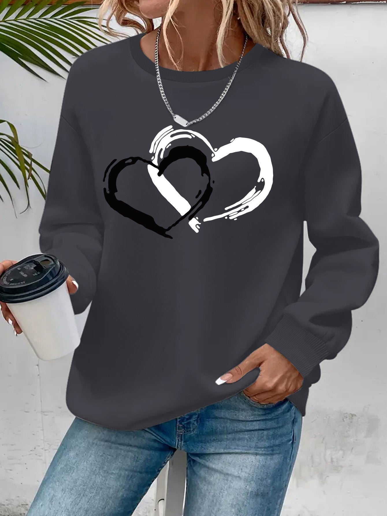 Hjerteprintet rundhalset afslappet sweatshirt dametøj