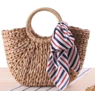Carrying straw bag