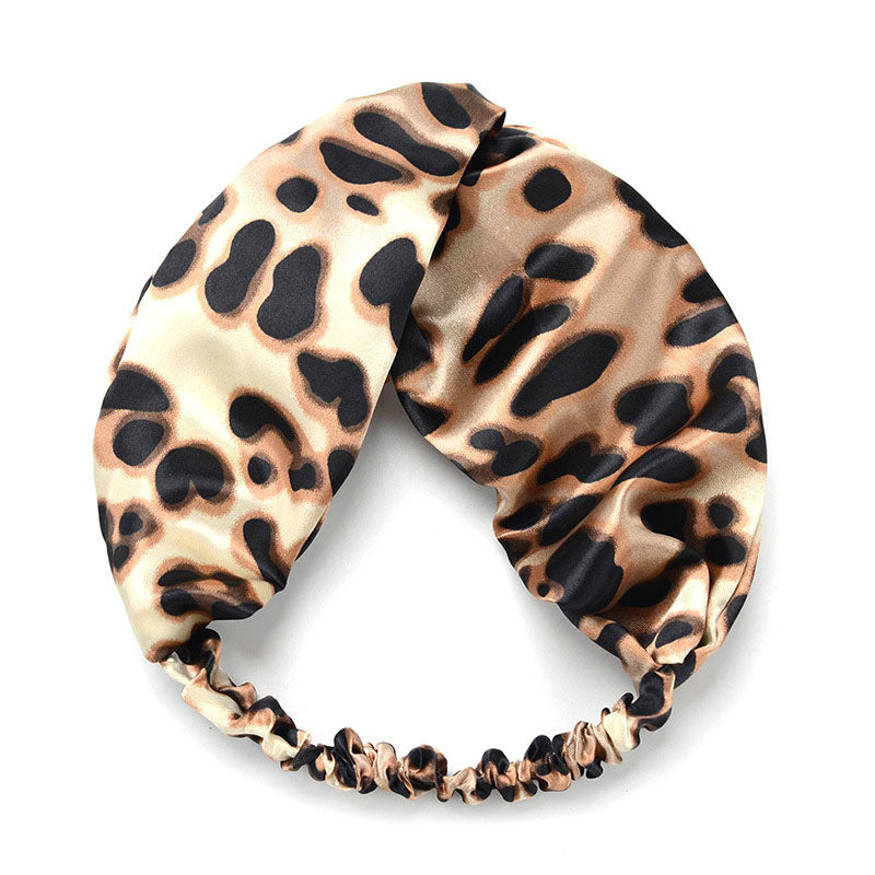End the hairband in the middle