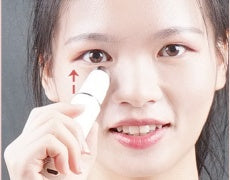 Introduce massage sticks to the bags under the eyes