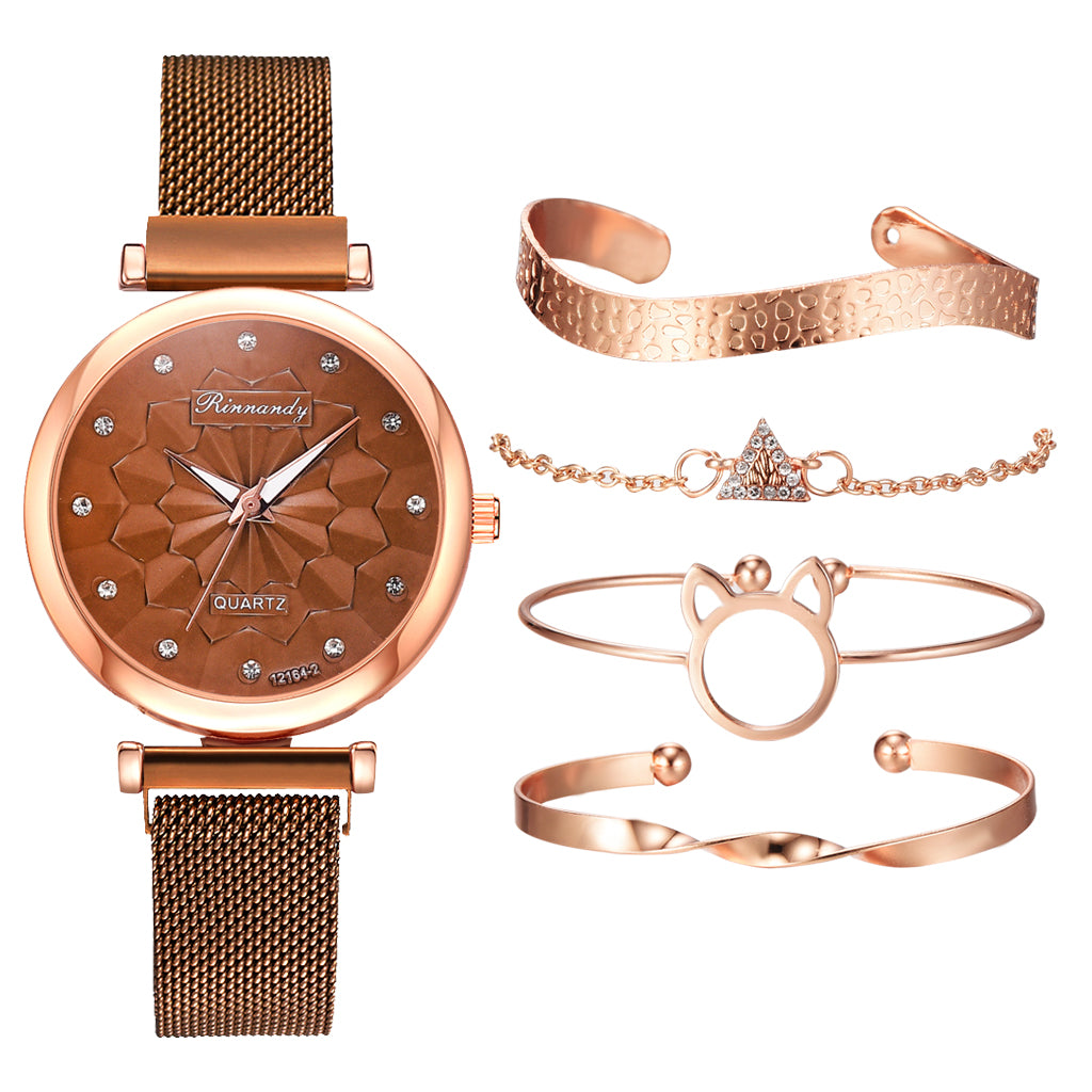 Fashion ladies watch