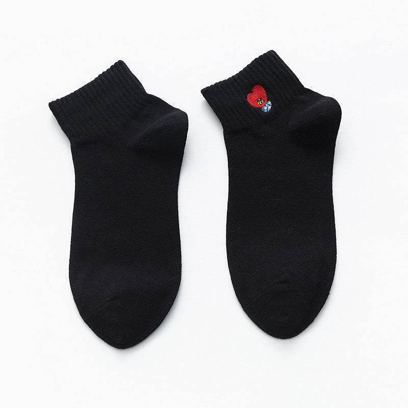 Female Japanese cartoon shallow mouth socks