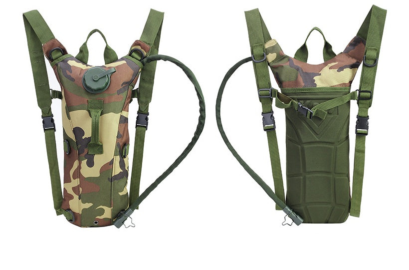 Camouflage shoulder bag