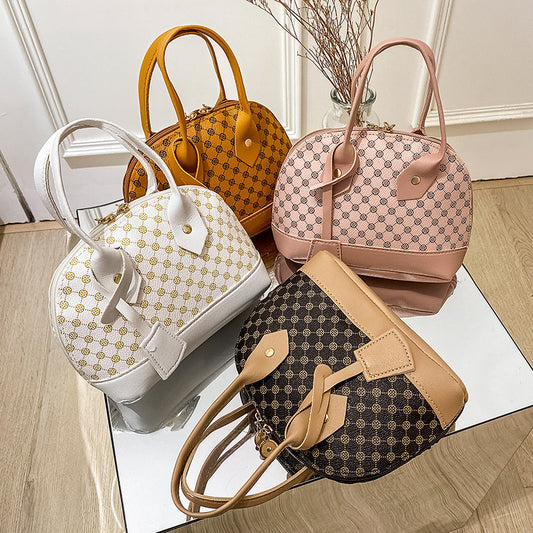 Chain Across The Korean Women's Handbag