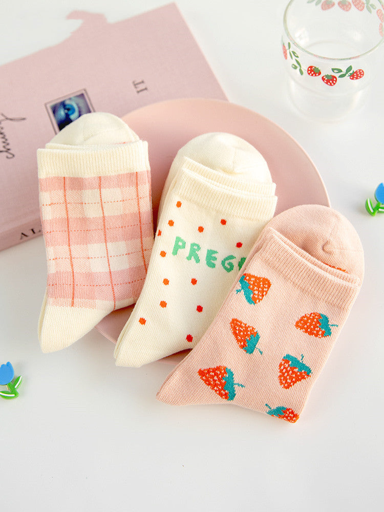 Net red personality strawberry cotton socks