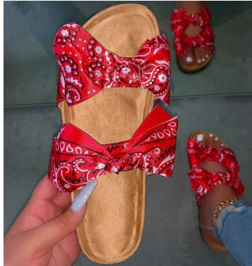 Platform bow satin fish and insect slippers