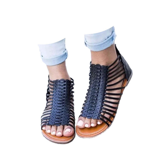 Openwork Roman sandals with flat sole