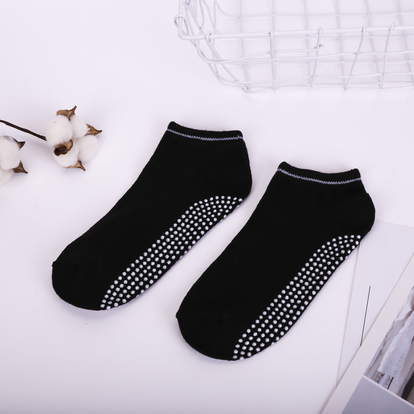 Women's cotton socks