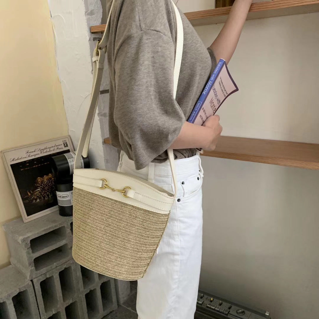Crossbody straw bag
