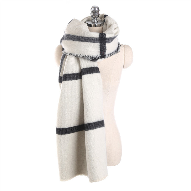 Black and white double-sided faux cashmere scarf