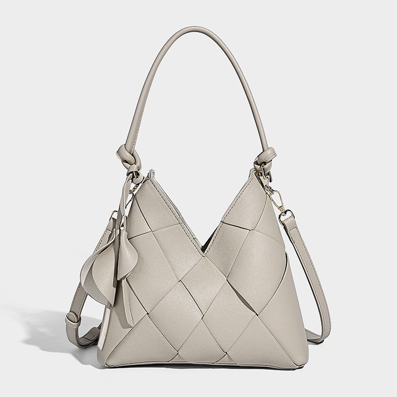 Niche Woven Patchwork Bag With A Large Capacity Perfect For Commuting Bucket-style Design