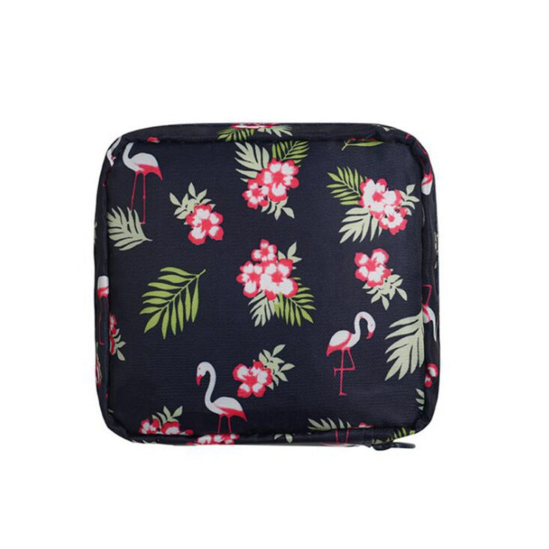 Sanitary napkin aunt towel storage bag girl heart portable
