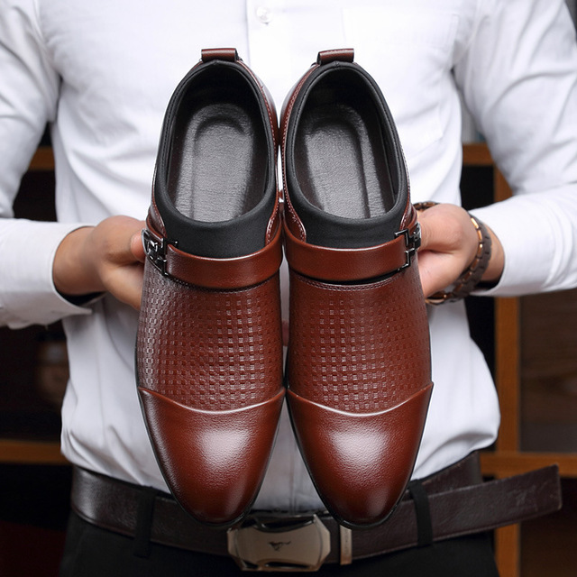 Single pointed shoes