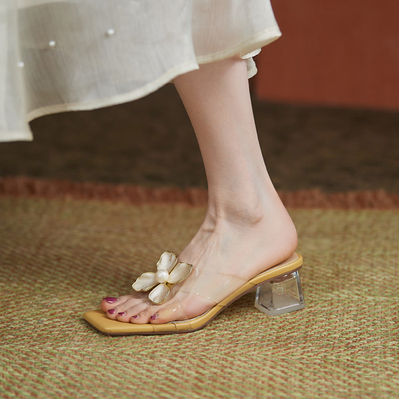 Thick And Versatile Fashion Sandals With The Word In Word