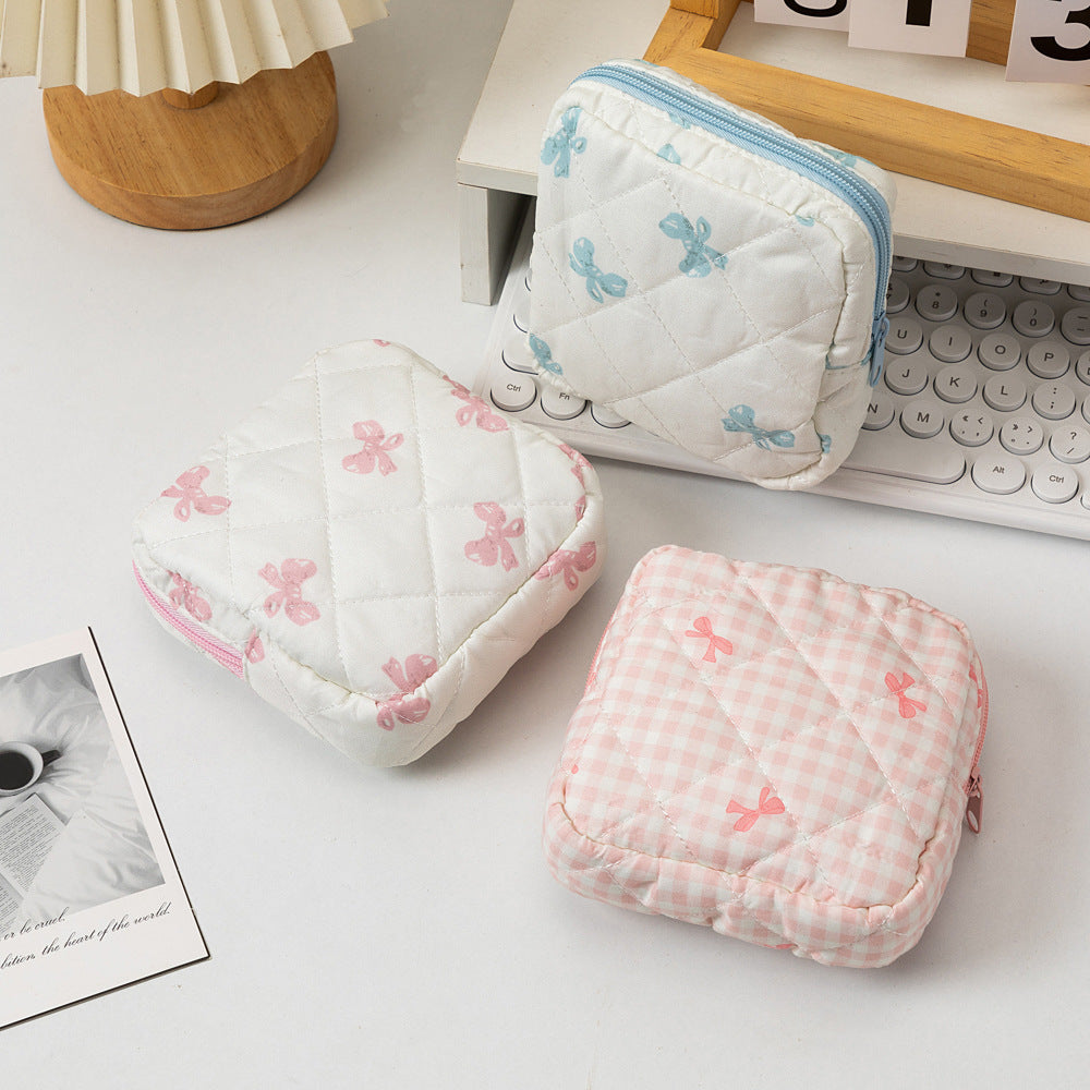 Love Toiletry Traveling Cosmetic Bag
