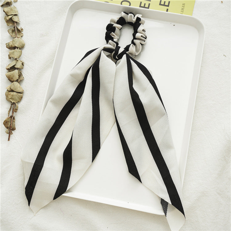 New Black And White Long Large Intestine Ring Streamer