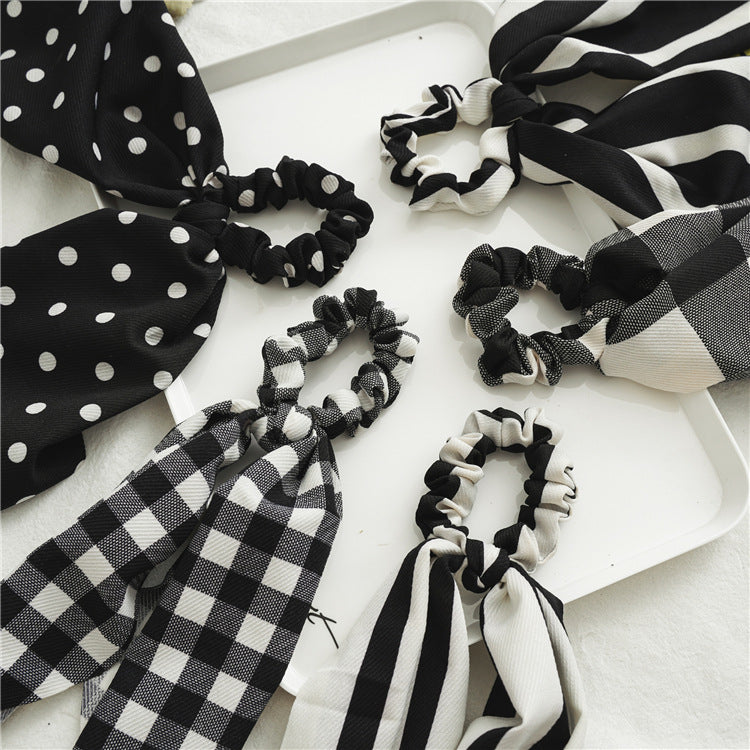 New Black And White Long Large Intestine Ring Streamer