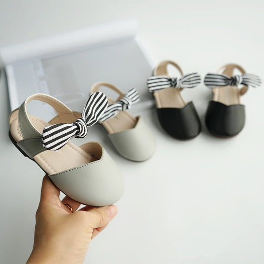 Striped bow pump