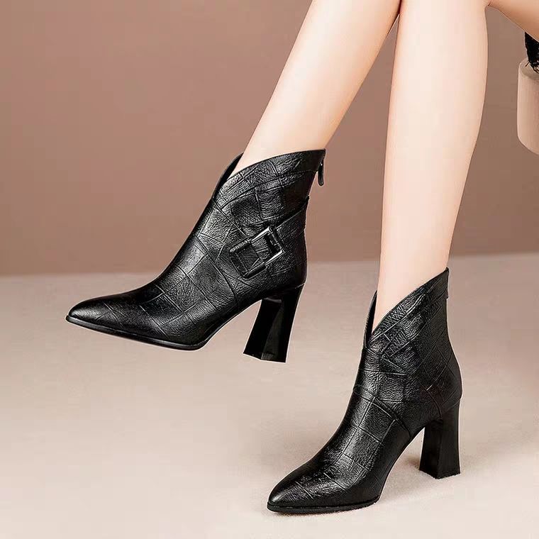 High Heels Winter New Pointed Fashion Belt Buckle