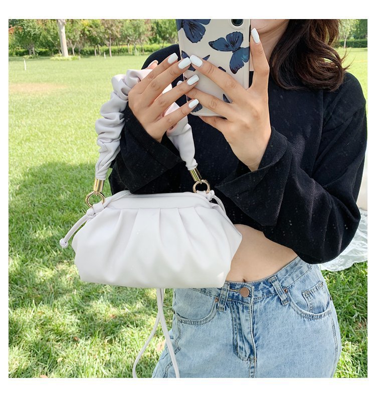 Popular New Trendy Fashion Messenger Bag Ladies Portable Cloud