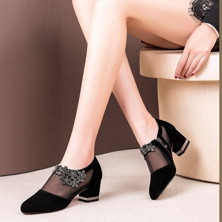 Mesh And Breathable Back Pull Lace Sandals