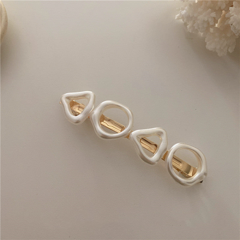Korean RetroGeometric Color Spring Clip Girl Color Imitation Pearl Hairpin