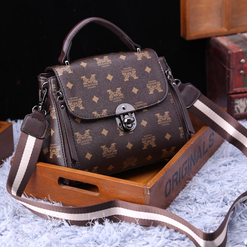 Fashion Handbag All-Match Casual Messenger Small Square Bag