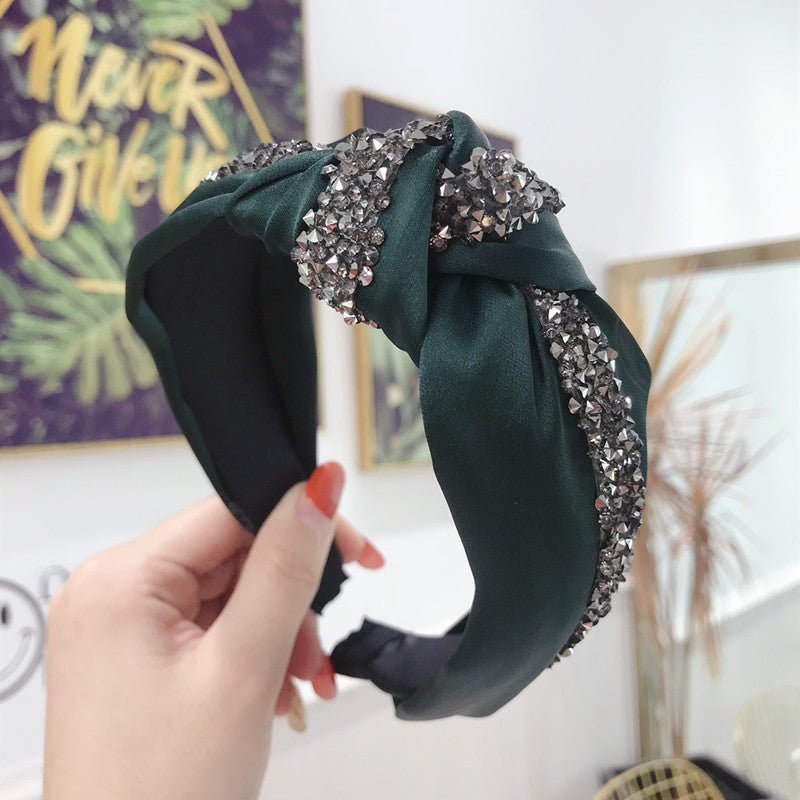 Simple solid color diamond headdress