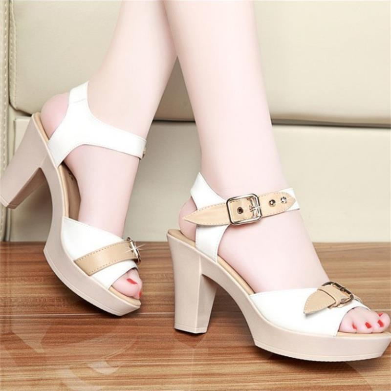 Fashion Color Matching Roman Sandals