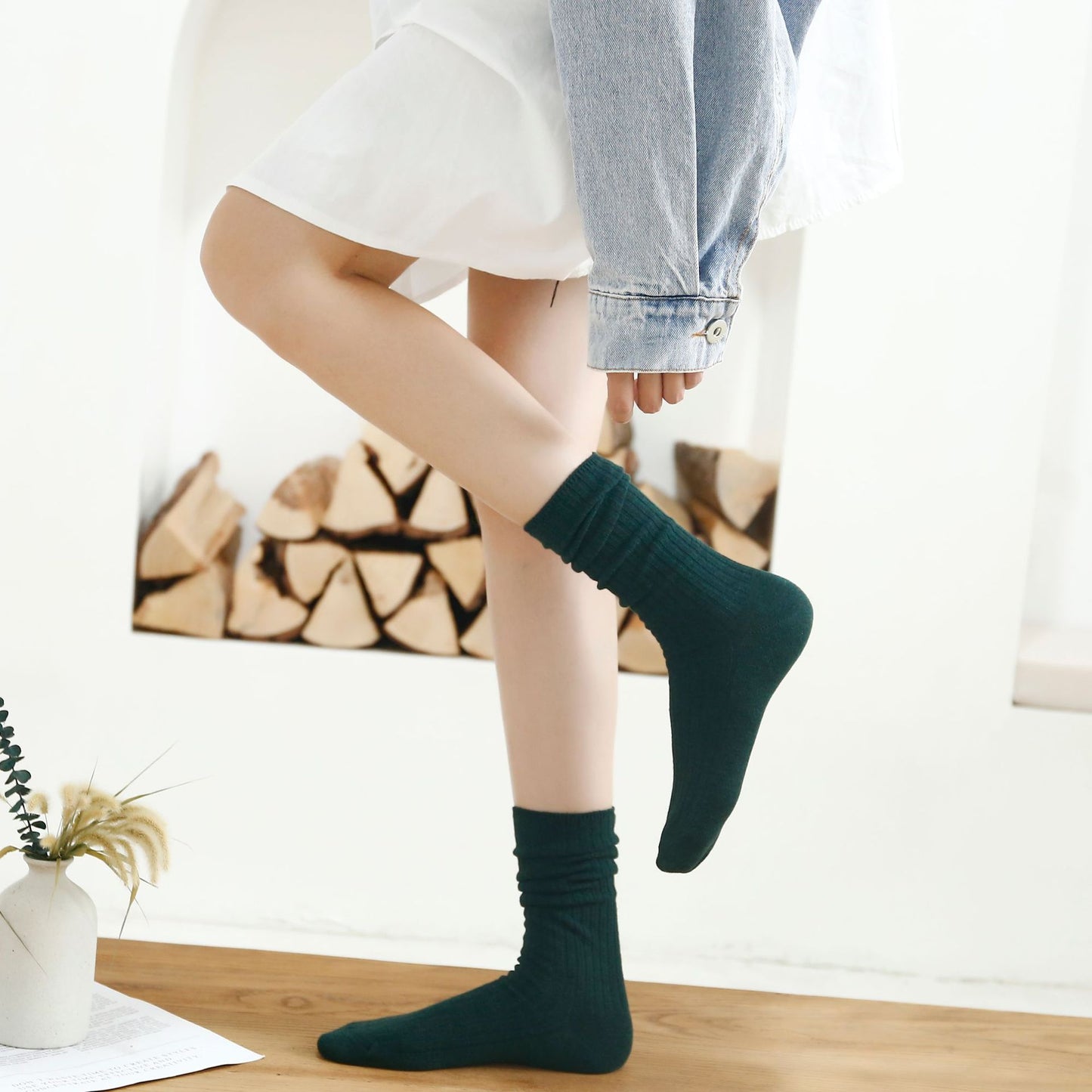 Ladies All-Match Solid Color Breathable Cotton Socks