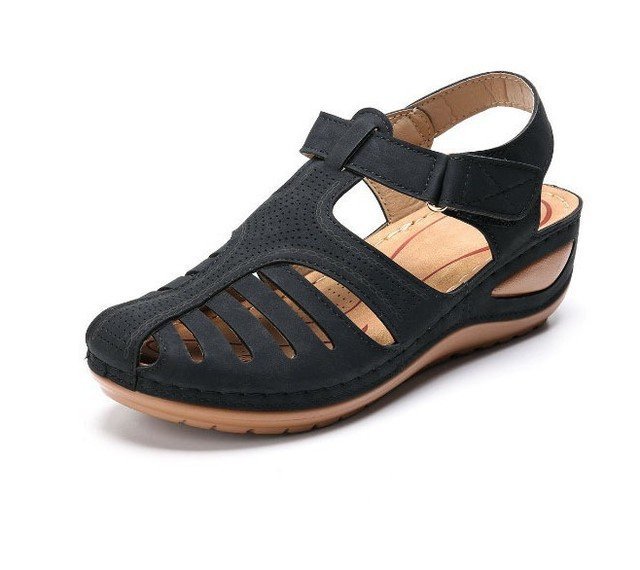 Runde sandaler med kilehæl og velcro i store størrelser