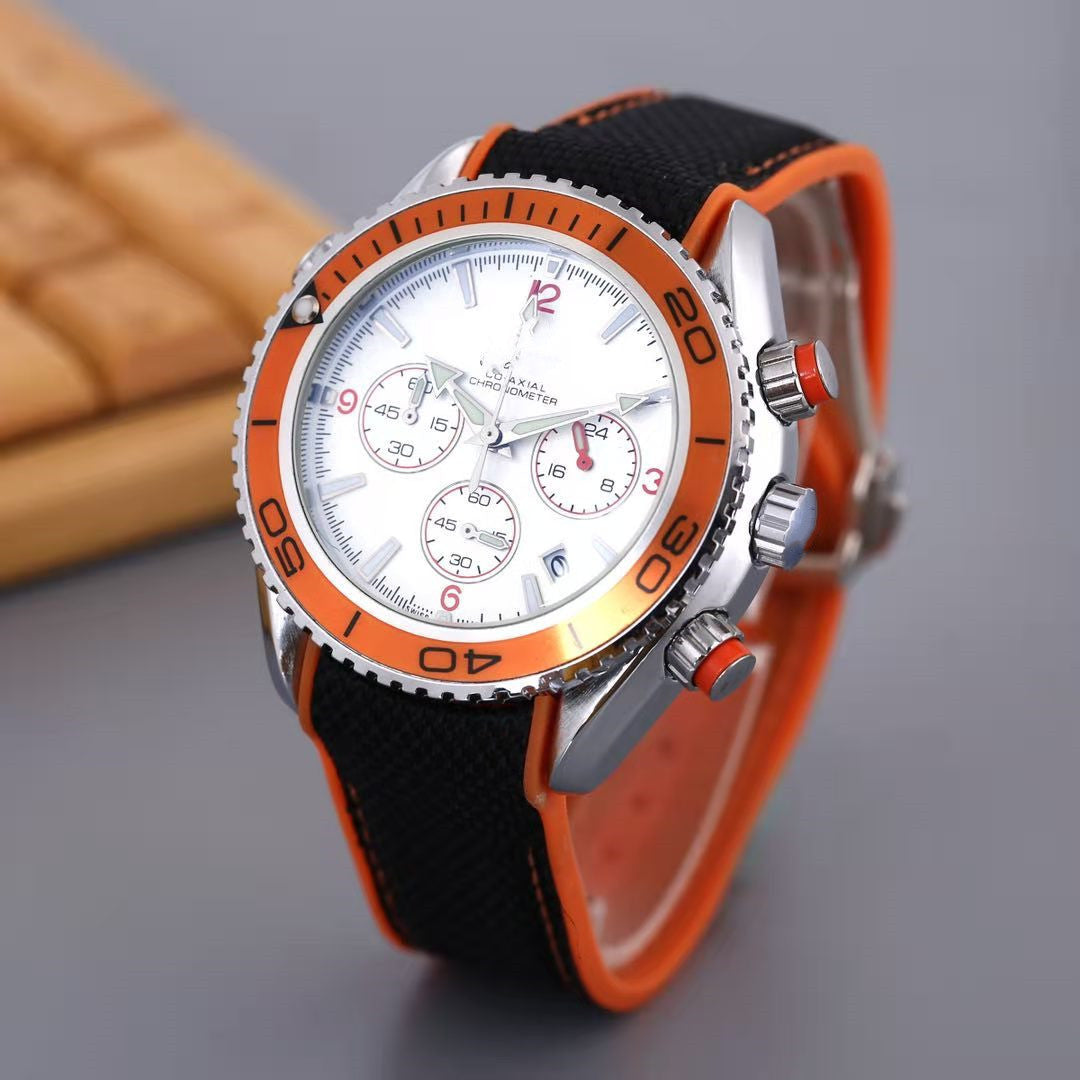 Men's 5 Needles 6 Needles Second Running Quartz Rubber Band Watch