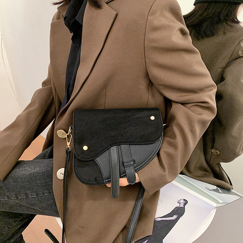 Women's solid horseshoe bag One Shoulder Messenger Bag