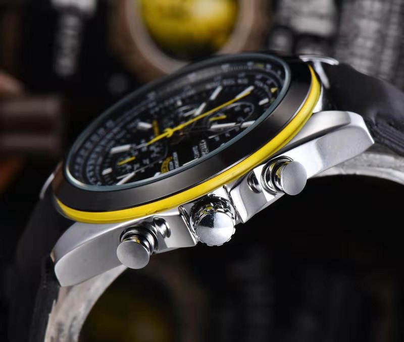 Stylish Men’s Quartz Watch with Leather Band – Casual & Elegant