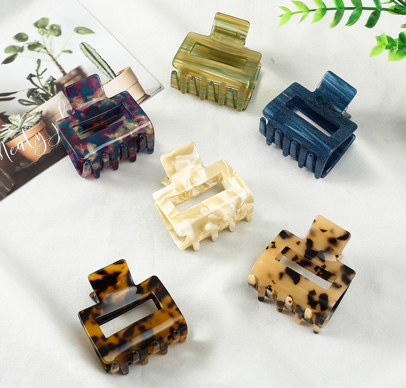 Geometric Hollow Out Retro Tortoiseshell Hairpin