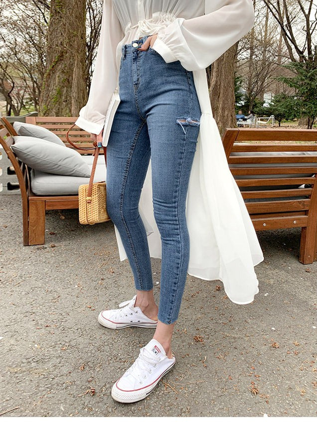Ripped Leg-fit Skinny Pencil Cropped Jeans