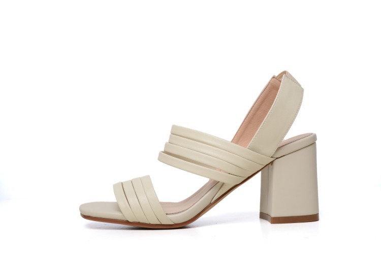 Simple Thick Heel Women Sandals With One Word