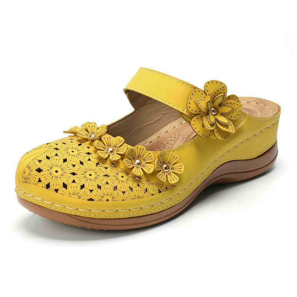 New Women's Shoes Baotou Flowers Retro Women's Sandals And Slippers
