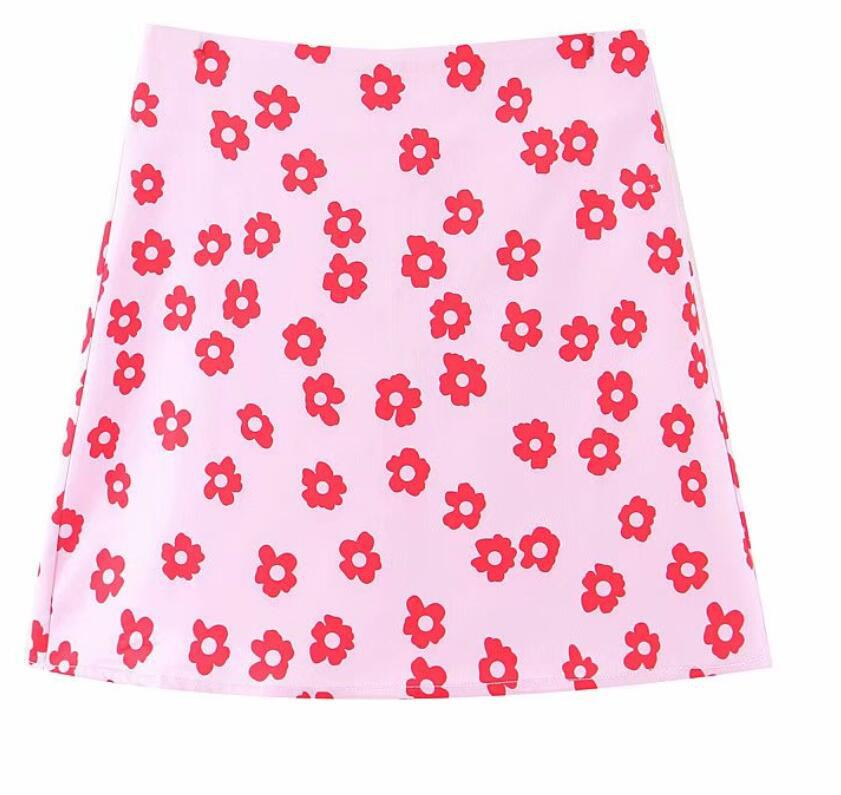 Street Hipsters With The Same Skirt Female