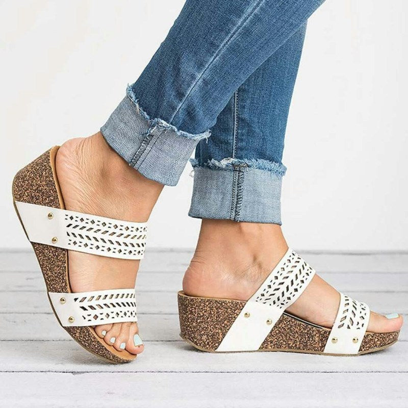 Large Size Light Bottom Laser Women's Sandals And Slippers