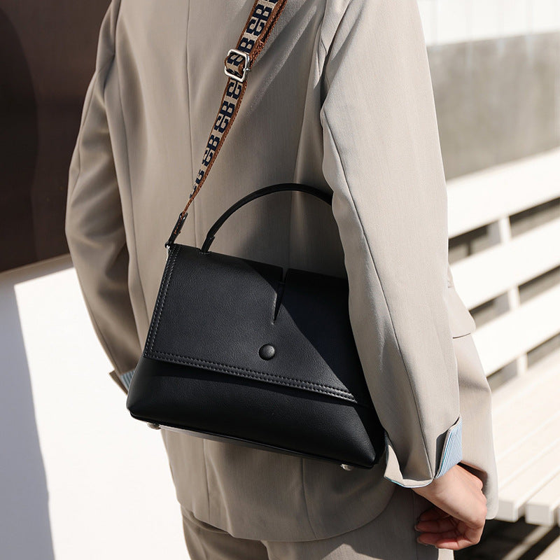 RetroShoulder Bag Trendy Korean Leather Women's Handbag Messenger Bag