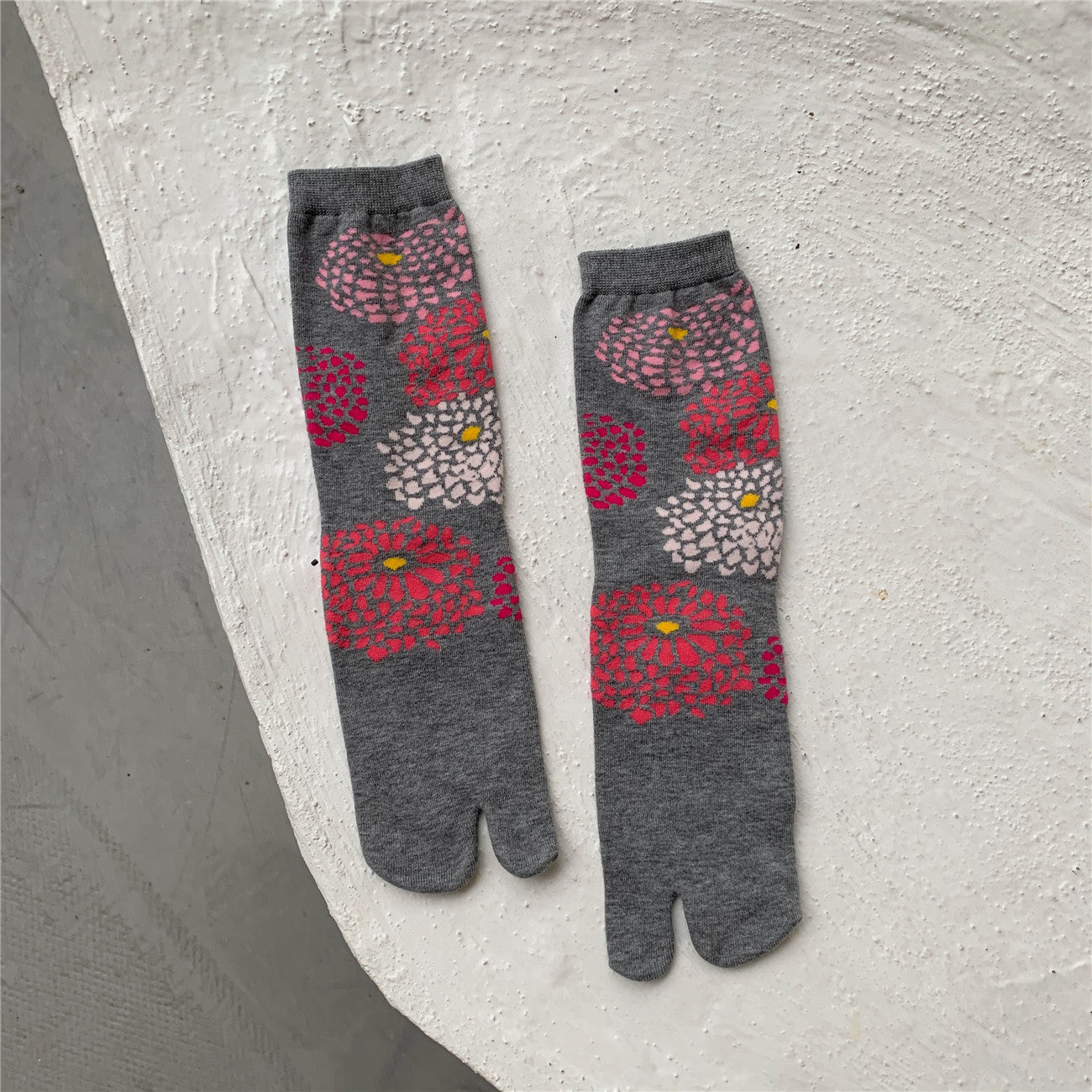 Cute Pig Trotters Split Toe Tube Socks Women
